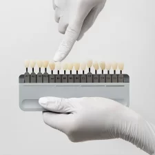 What Dental Problems Can Porcelain Veneers Correct?